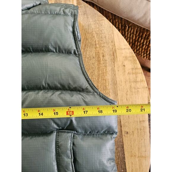 J. Crew Ripstop Down Waterfowl Feather Puffer Vest Women's Size L Green Outdoors - Picture 10 of 12
